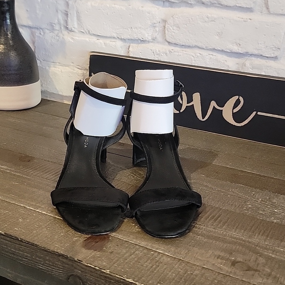 Womens Pelle Moda suede heels - Picture 2 of 7